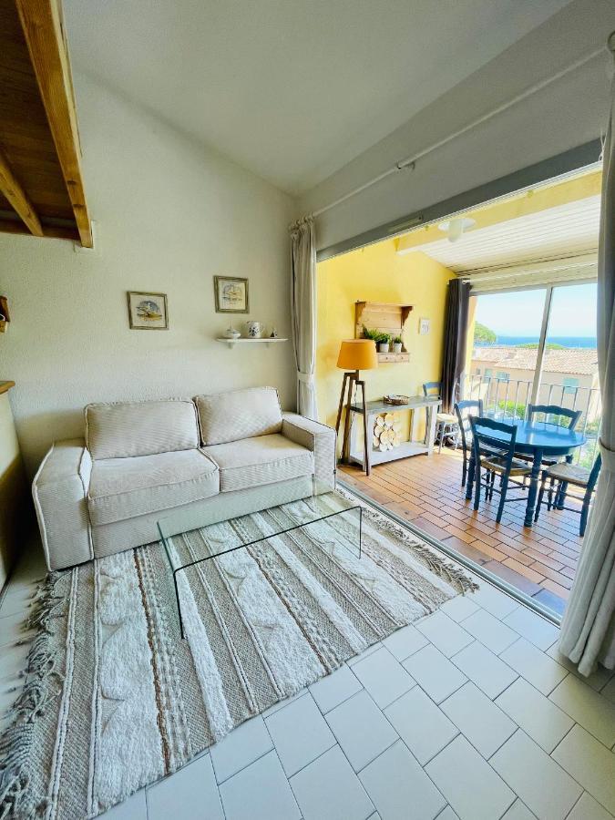 קוגולין Bel Appartement Avec Mezzanine, Vue Mer Et Piscine מראה חיצוני תמונה